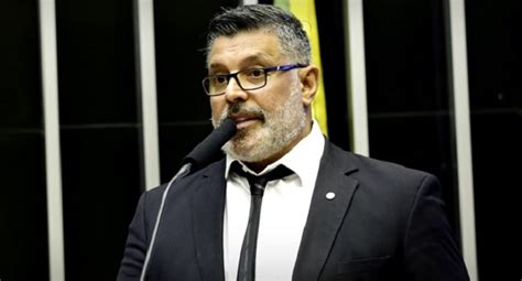 Alexandre Frota faz acordo com juiz após dizer que。